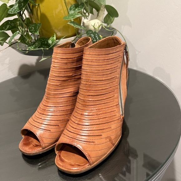 Paul Green Cayanne Peep Toe Leather Bootie Sandals - Picture 2 of 12